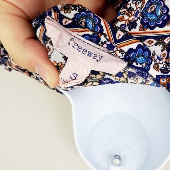 Freeway Tunic Patterned Blouse - Picture 5 of 7